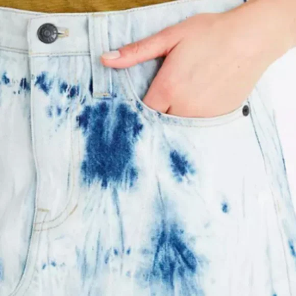 Brand New w Tags! MADEWELL Rigid Denim A Line Mini Skirt Tie Dye Size 28 - Picture 3 of 9